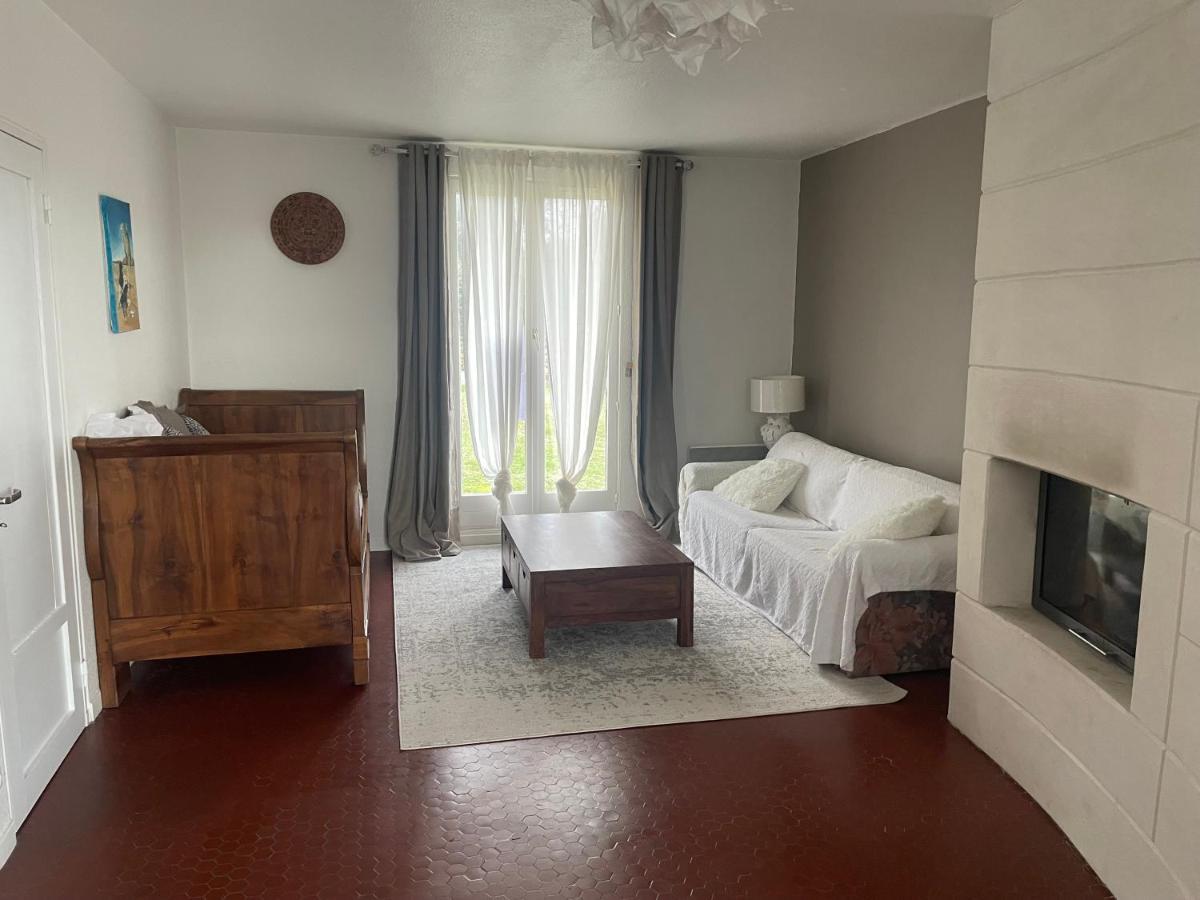 Les Terrasses Des Gardies Bed & Breakfast Pignan Exterior photo